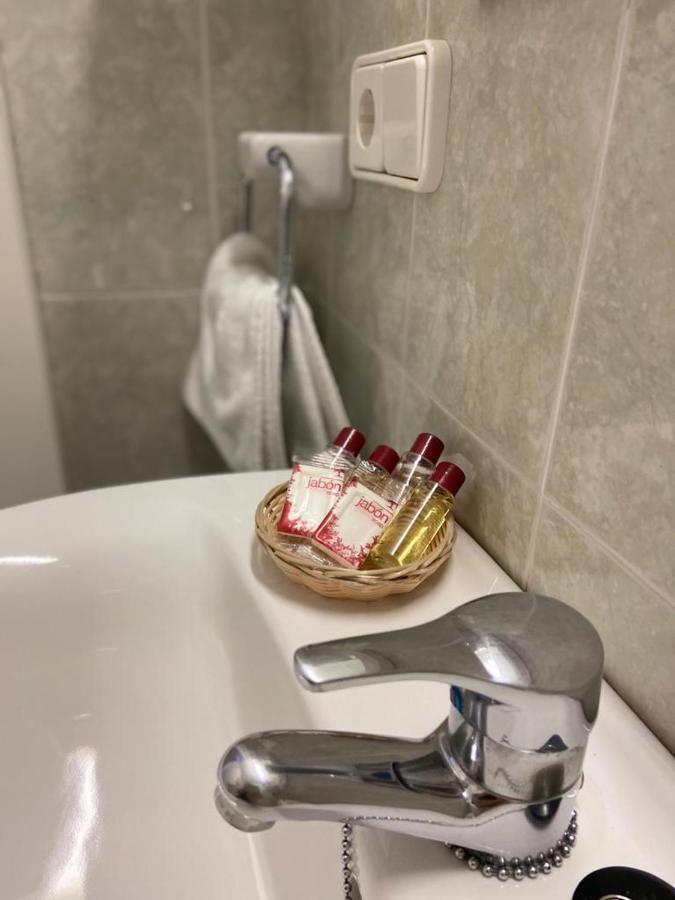 Hostal Pitiusa Ібіца Екстер'єр фото