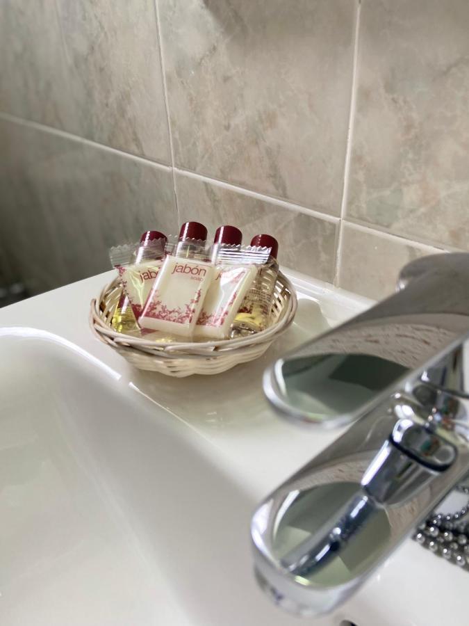 Hostal Pitiusa Ібіца Екстер'єр фото