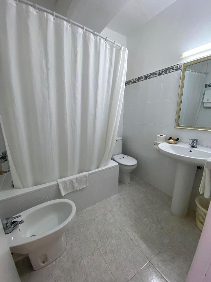 Hostal Pitiusa Ібіца Екстер'єр фото